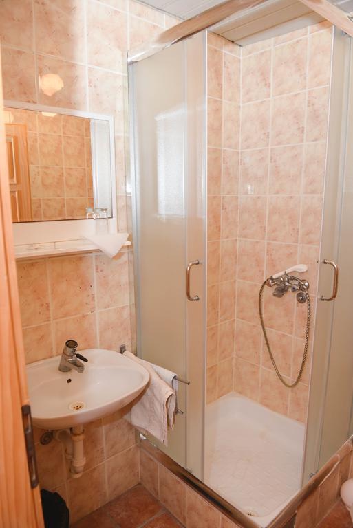 Beli Dvor Hotel Sombor Room photo